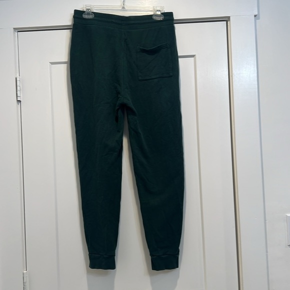 ASOS Green Sweatpants with Elastic Waistband and Tapered Fit size medium. - Picture 4 of 8